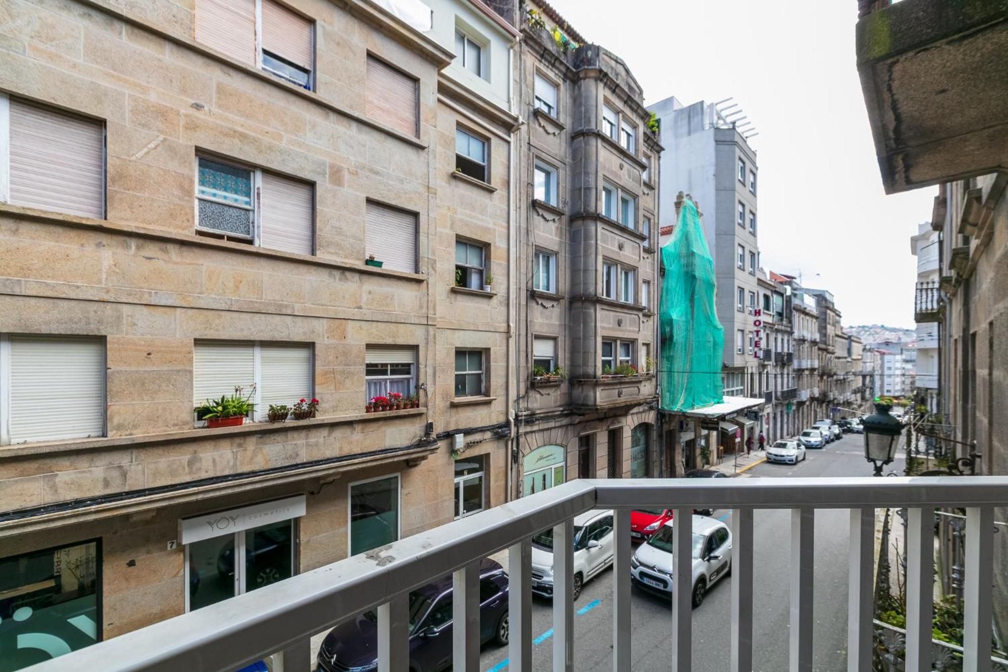 Calido En El Corazon De Vigo By Cabana Rentals Exterior photo